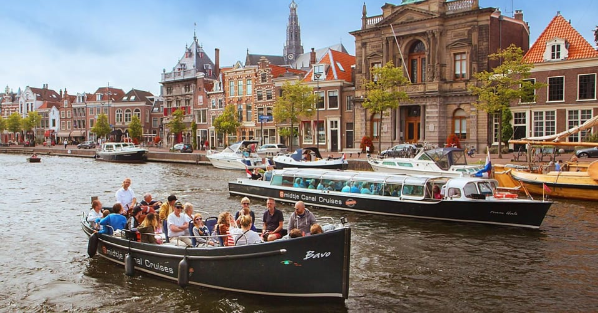 8. Rondvaart op het Spaarne 8. Rondvaart op het Spaarne